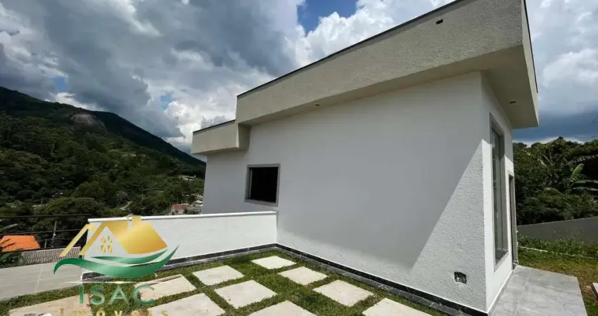 Linda! Casa á venda em Terra Preta, Mairiporã/SP - Aceita FGTS e Financiamento Bancário