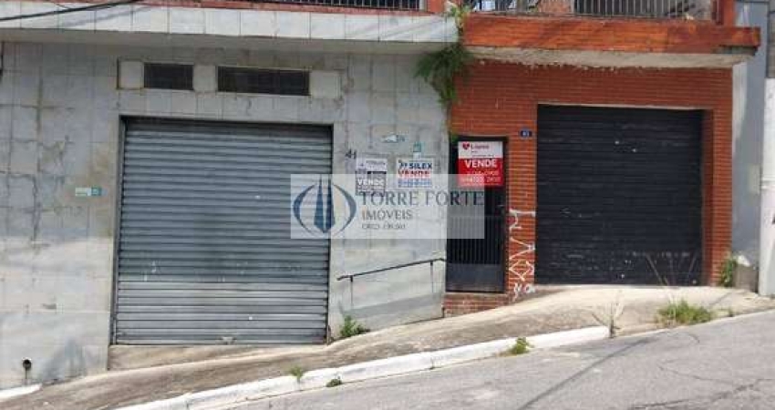 Casa antiga com 2 dormitorios 1 suite 2 vagas no Parque São Lucas.
