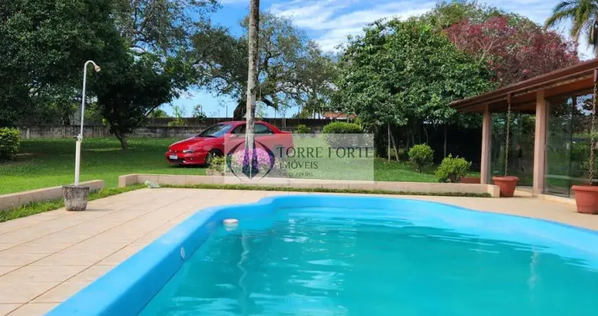 Chacara com 4 dormitorios 2 suites 6 ou mais vagas com Piscina em São Roque
