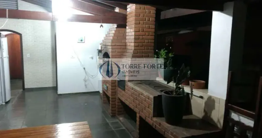 Lindo Sobrado 2 dormitórios , 1 suíte, 3 vagas com área gourmet