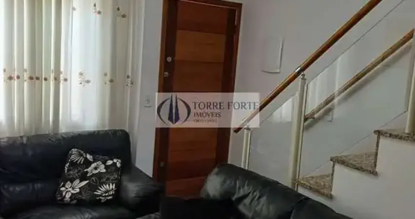 Sobrado com 2 dormitorios 2 suites , sacada e 1 vaga de garagem na Penha.