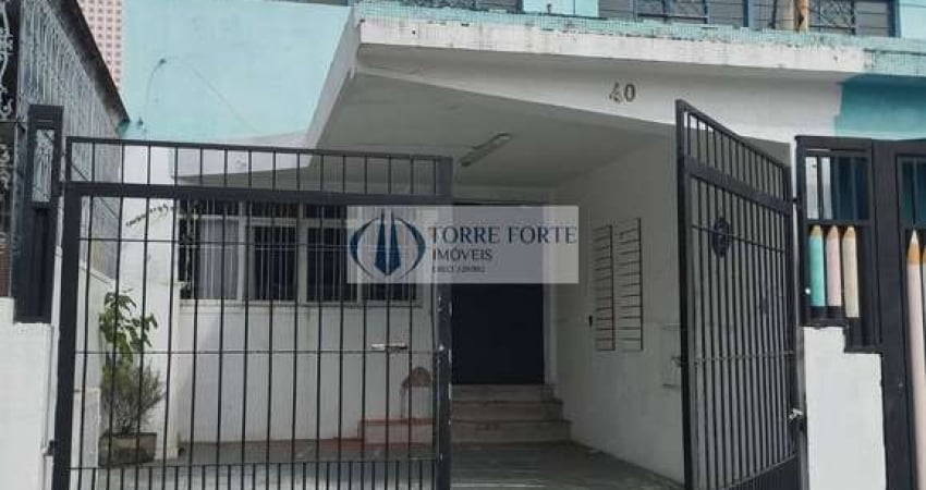 Sobrado com 2 dormitorios 2 vagas de garagem na Cidade São Mateus.