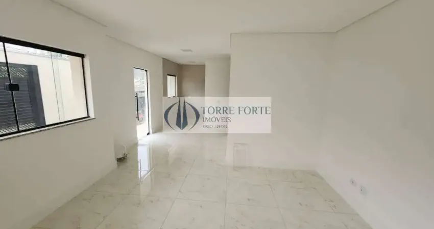 Lindo sobrado 3 dormitórios, 1 suíte, 3 vagas no Campestre