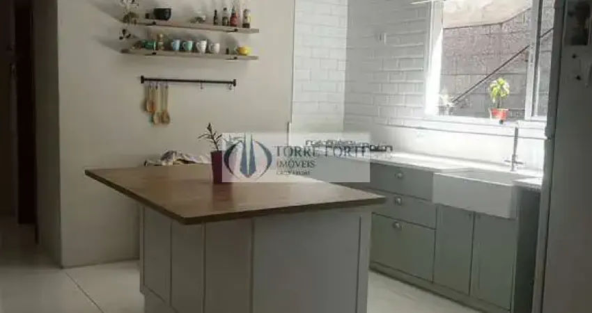 Lindo Sobrado 2 dormitórios, 2 vagas Fino Acabamento na Vila Daysy (zn)