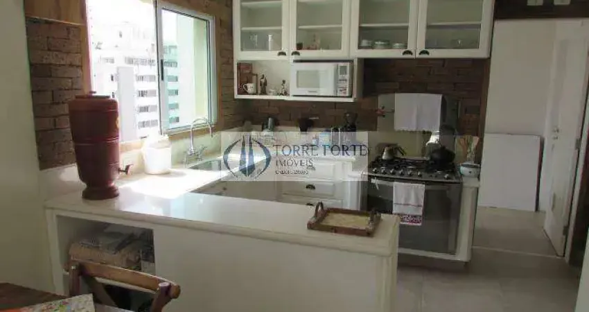 Lindo apartamento com 4 dormitórios, varanda e 3 vagas na Vila Mariana