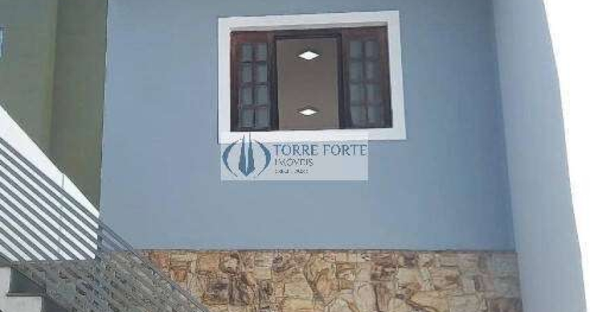 Linda casa com 3 dormitórios e 2 vagas na Vila Clarice