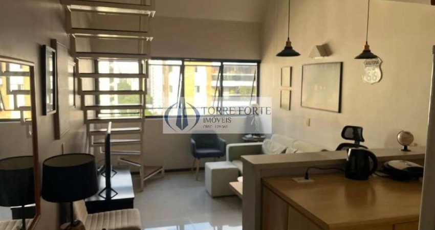 Apartamento duplex com 1 suíte e 1 vaga em Moema