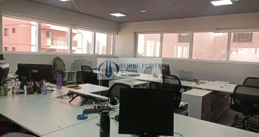 Sala comercial de 74 metros com ótima localização e estrutura
