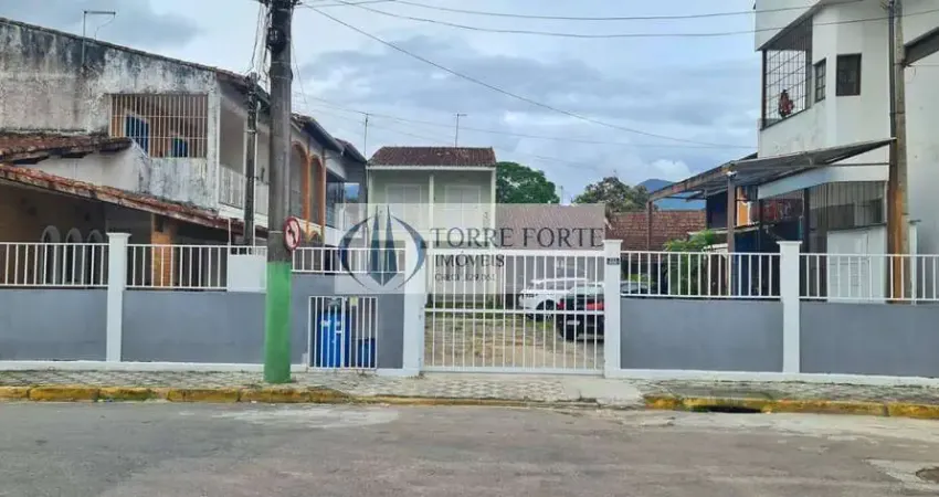 Apartamento térreo de 47 m² com 2 dormitórios e com vaga em ubatuba