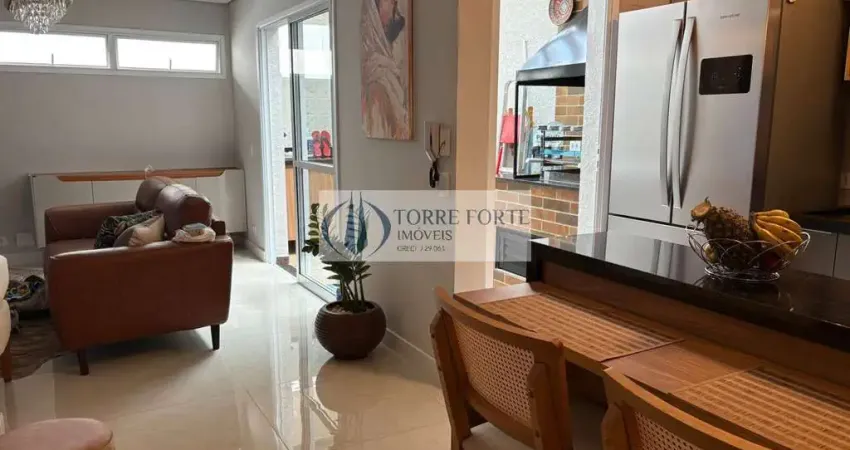 Lindo sobrado em condomínio fechado com 2 suítes e 2 vagas na vila ema