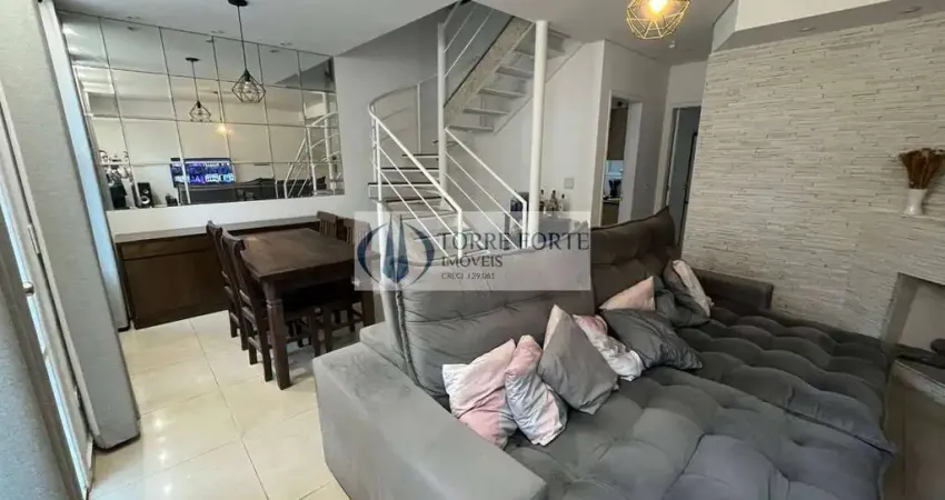 Sobrado em condomínio com 3 dormitórios, 1 suíte, 2 vagas e lazer em cotia