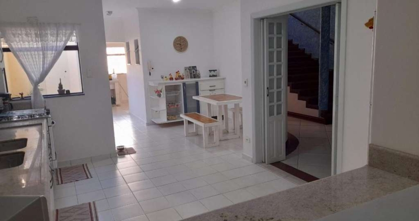 Sobrado para Venda em Santo André, Vila Alice, 3 dormitórios, 1 suíte, 3 banheiros, 8 vagas