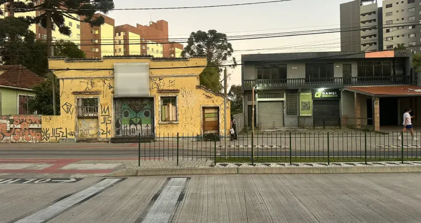 Área Estrutural à Venda com Frente para Duas Ruas – Frente para Av. República Argentina – Cód. 07.029