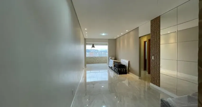 **OPORTUNIDADE ÚNICA! APARTAMENTO 3 DORMITÓRIOS COM 1 SUÍTE, MÓVEIS PLANEJADOS, CONDOMÍNIO BAIXO, MEDIDOR INDIVIDUALIZADO E 2 VAGAS DE GARAGEM!**