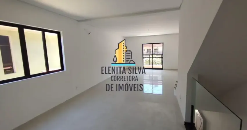 EMBARÉ - SOBREPOSTA ALTA DUPLEX -  3 SUÍTES - PISCINA - 220 AU