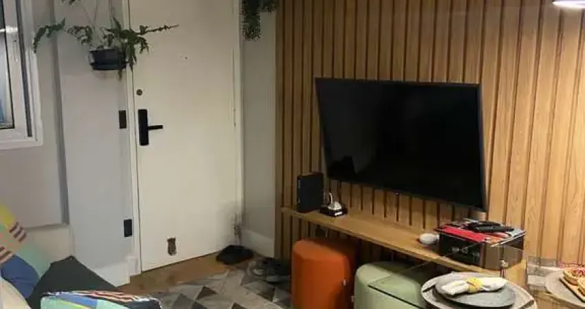Apartamento em Santa Cecilia  -  São Paulo