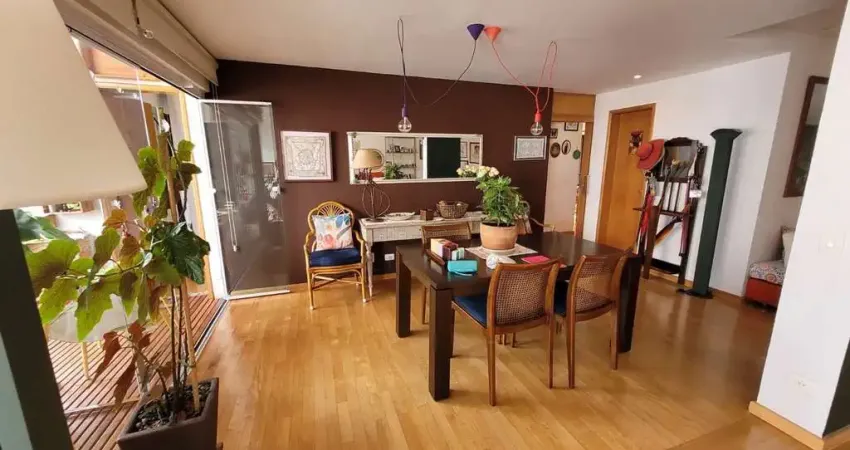 Apartamento em Indianópolis  -  São Paulo