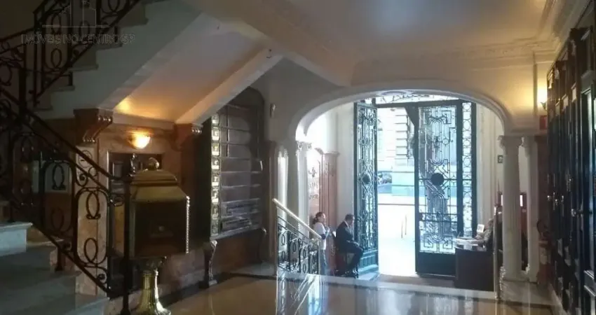 Casa comercial à venda na Praça Ramos de Azevedo, República, São Paulo