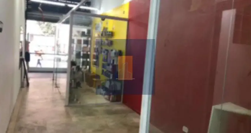 Casa comercial à venda na Rua Martim Francisco, Vila Buarque, São Paulo