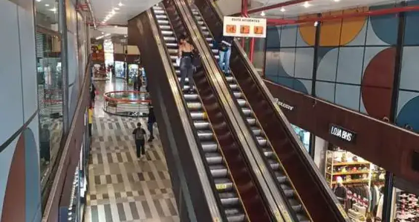 Casa comercial à venda na Avenida São João, República, São Paulo