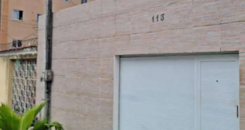 Casa triplex, 260m², com 02 suítes + escritório + deck, à venda por R$ 499.999,00 - Fátima - Fortaleza/CE