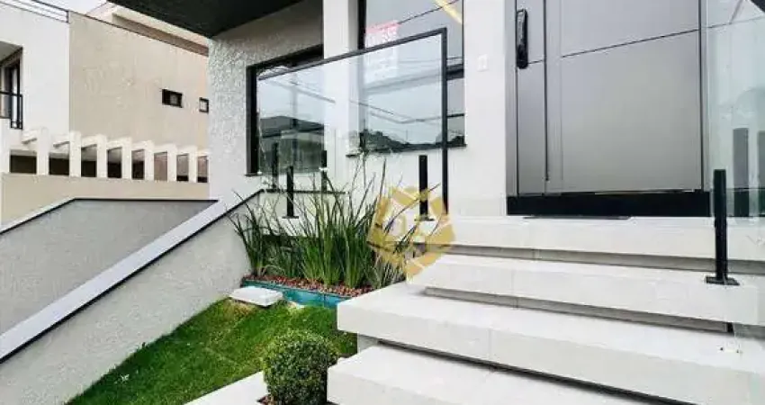Sobrado Triplex com 3 dormitórios à venda, 121 m² por R$ 1.600.000 - Pinheirinho - Curitiba/PR