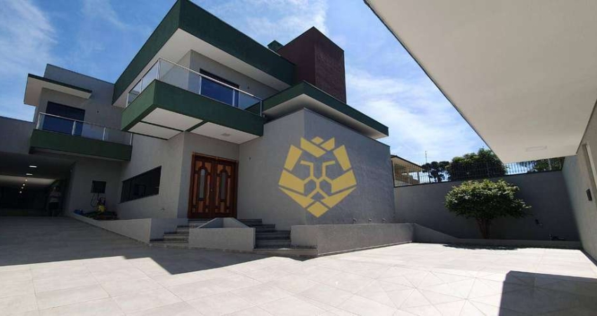 Belíssima Casa com 3 dormitórios à venda, 520 m² por R$ 2.690.000 - Aristocrata - São José dos Pinhais/PR!