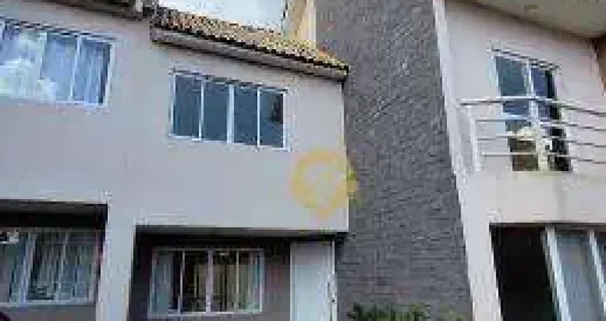 Sobrado com 3 dormitórios à venda, 109 m² por R$ 630.000,00 - Boqueirão - Curitiba/PR