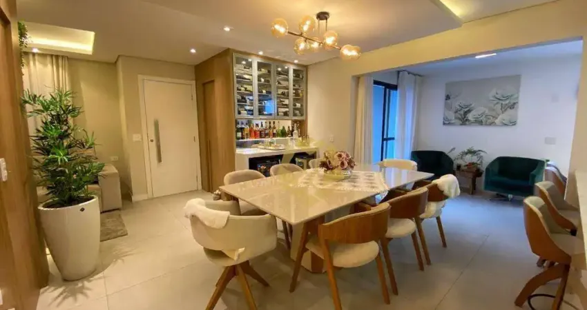 Excelente Casa com Porteira Fechada à venda, 270 m² por R$ 1.700.000 - Boa Vista - Curitiba/PR!