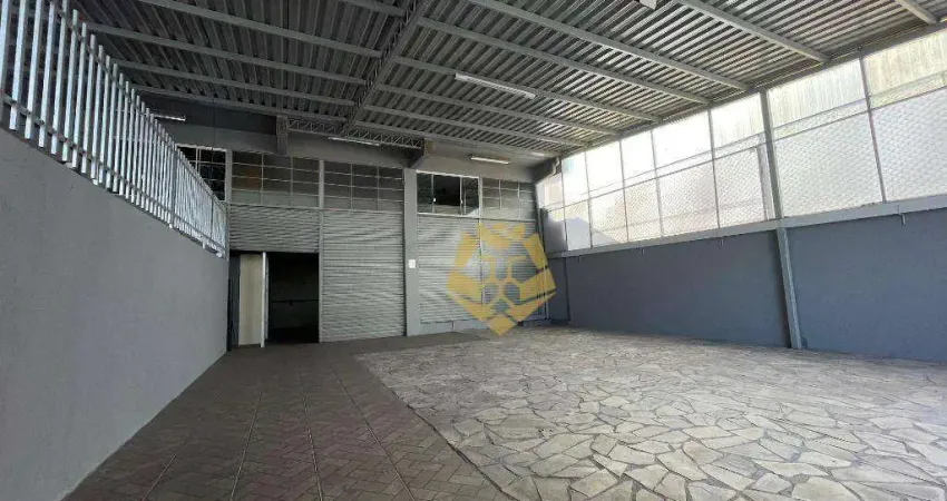 Galpão para alugar, 324 m² por R$ 5.200/mês - Cajuru - Curitiba/PR