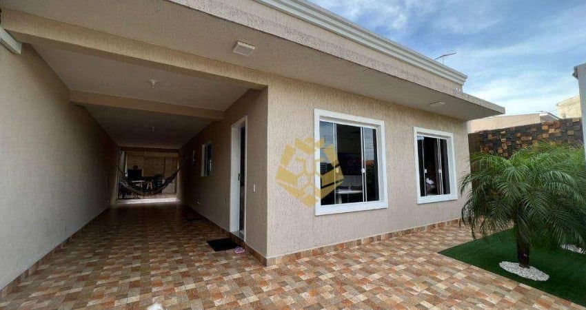 Belíssima casa com piscina à venda no Pinheirinho – Curitiba/PR
