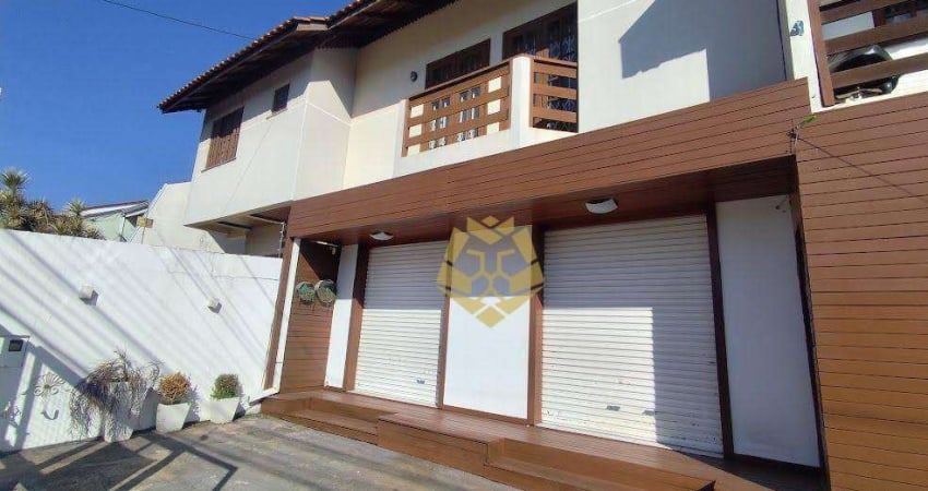 Excelente casa com 4 dormitórios ou 6 salas para alugar, 190 m² por R$ 3.500/mês - Tarumã - Curitiba/PR