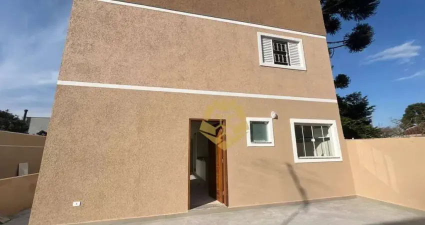Sobrado com 3 quartos e 1 suíte com amplo espaço em Santa Felicidade!