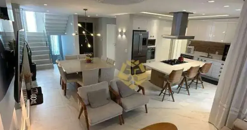 Casa com 327m² construída em Condomínio no Uberaba.