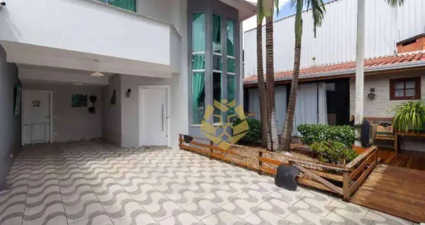 Sobrado com 3 dormitórios à venda, 163 m² por R$ 1.100.000,00 - Bigorrilho - Curitiba/PR