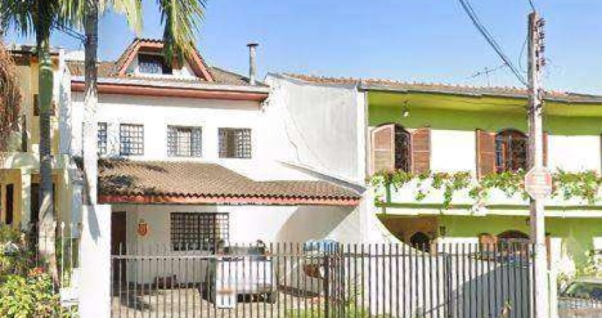 Sobrado com 3 dormitórios à venda, 197 m² por R$ 700.000,00 - Atuba - Curitiba/PR