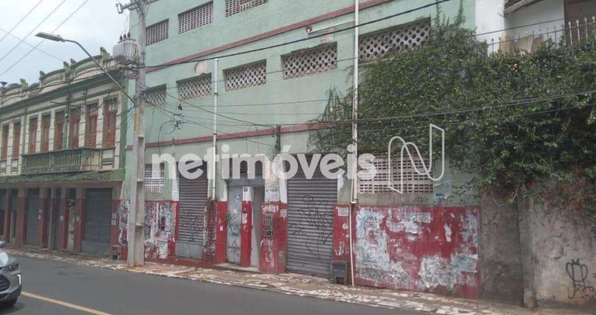 Ponto comercial com 2 salas para alugar na Avenida Leovigildo Filgueiras, Garcia, Salvador