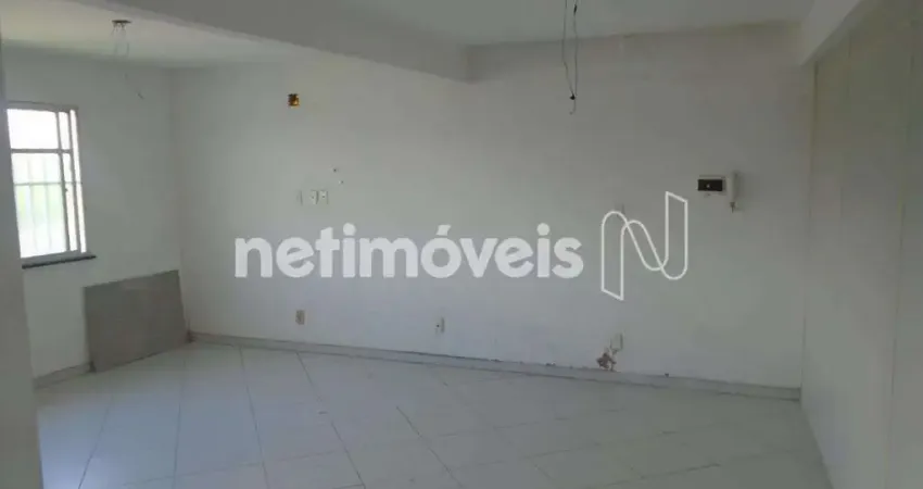 Sala comercial com 1 sala para alugar na Rua Jornalista Regina Célia Santana Dias, 85, São Marcos, Salvador