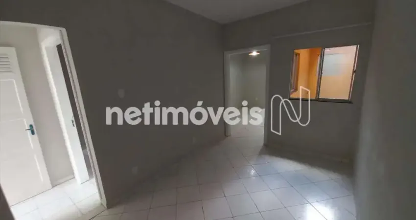 Apartamento com 3 quartos para alugar na Rua Haroldo de Sá, 11, Uruguai, Salvador