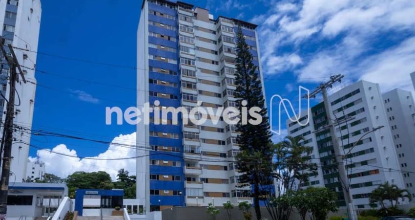 Apartamento com 4 quartos para alugar na Rua Santa Helena, 159, Pituba, Salvador
