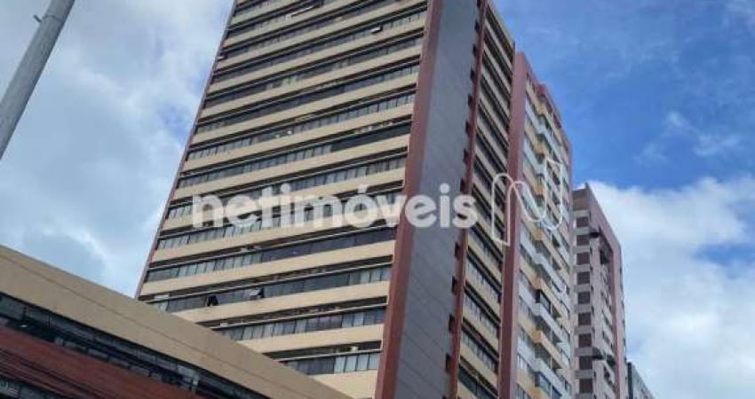 Sala comercial para alugar na Rua Edístio Pondé, 353, Stiep, Salvador