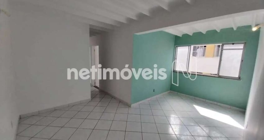 Apartamento com 2 quartos para alugar na Rua Aymoré Moreira, 41, Trobogy, Salvador