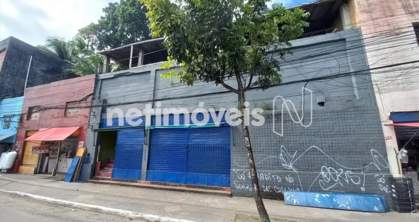 Ponto comercial com 1 sala para alugar na Avenida Jequitaia, 227, Água de Meninos, Salvador