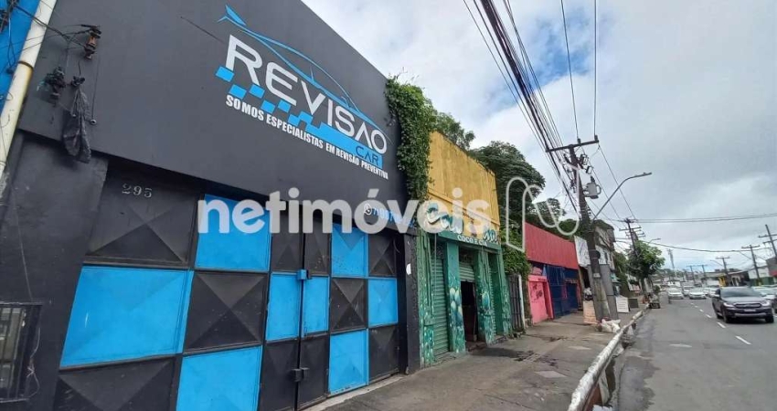 Ponto comercial com 1 sala para alugar na Avenida Jequitaia, 295, Água de Meninos, Salvador