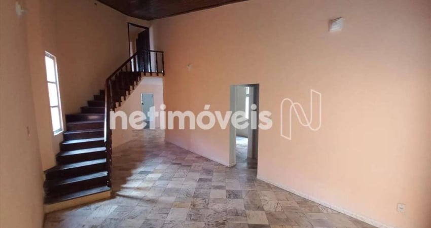 Casa com 4 quartos para alugar na Rua Tenente Gustavo dos Santos, 38, Boca do Rio, Salvador