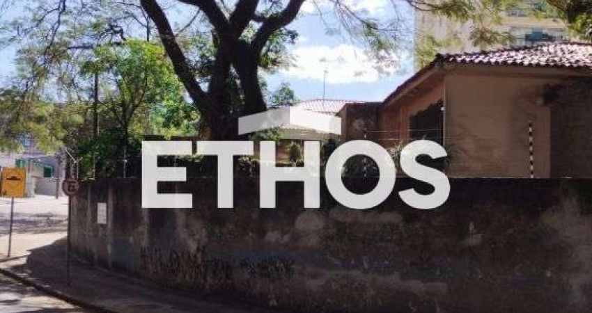 Casa no Centro de Jundiai com 03 Dormitorios para venda