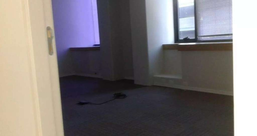 Sala comercial com 1 sala para alugar na Rua Geraldo Flausino Gomes, 78, Cidade Monções, São Paulo