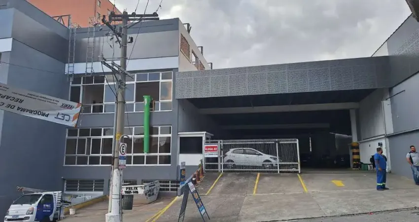 Prédio com 4 salas à venda na Rua Hermínio Lemos, 341, Cambuci, São Paulo