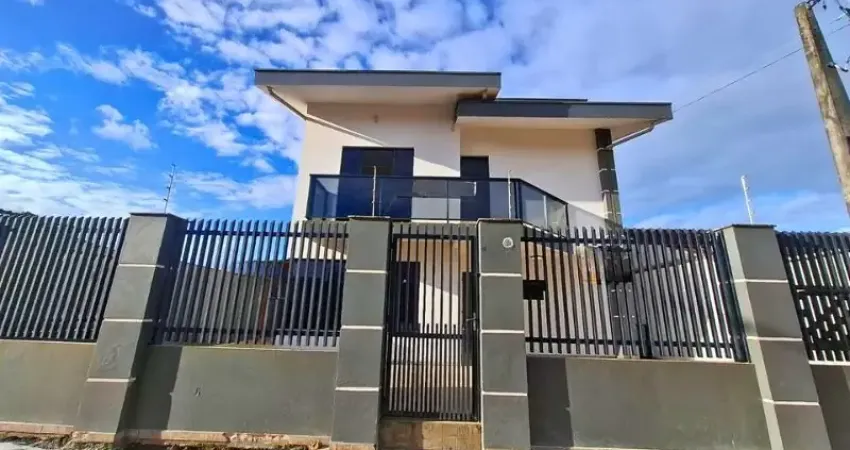 Excelente sobrado de esquina no bairro gravata averbado com piscina!!