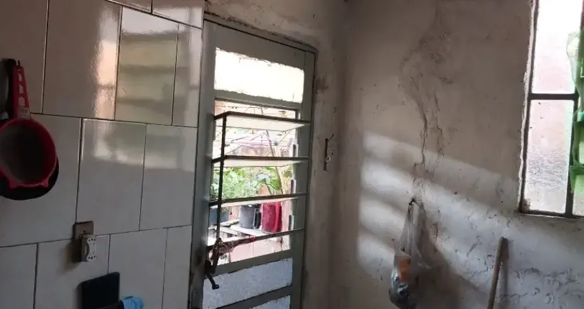 Casa à venda na Estrada General Olímpio da Fonseca, 88, Olinda, Nilópolis